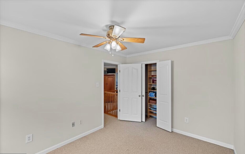 Building Photo - 5714 Silk Tree Dr