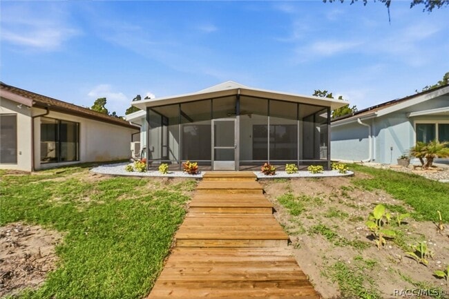 Building Photo - 11625 W Riverhaven Dr