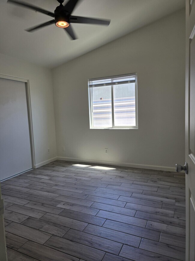 Building Photo - 15203 Avenida Ramada