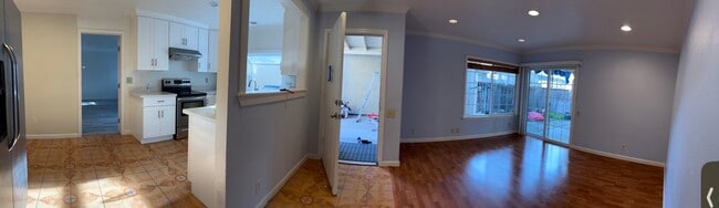 Building Photo - 1775 Monrovia Dr