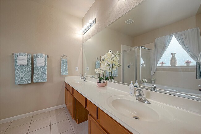 Building Photo - 9906 Bronze Mill Ln