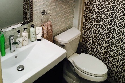 Guest Bathroom - 7120 La Tijera Blvd