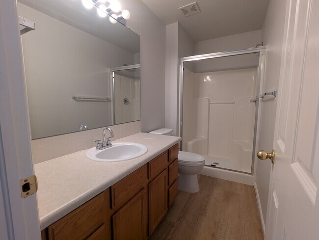 Building Photo - 4515 Starflower Dr