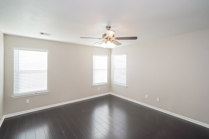 Building Photo - 20719 Cypress Post Dr