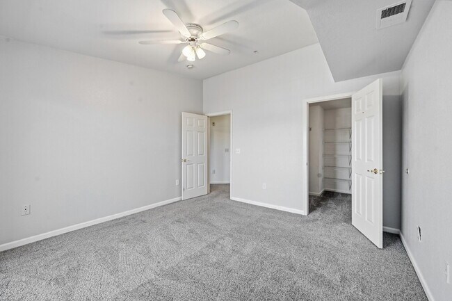 Building Photo - $1,595.95, 1 Bed, 1 Bath Condo in Aurora with In Unit Laundry and Pool Access!