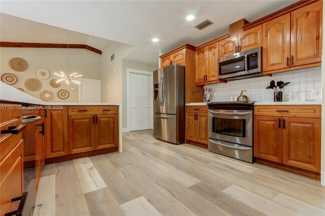 Building Photo - 1130 NW 78th Terrace