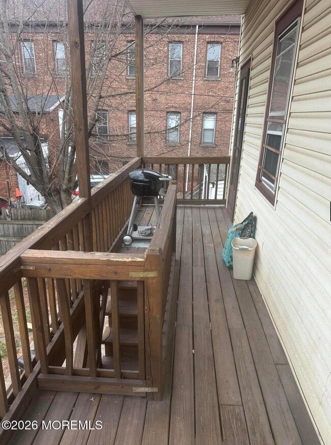 Building Photo - 104 Welton St