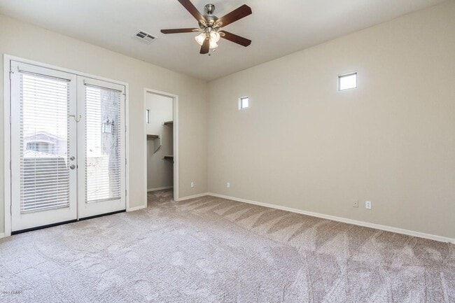 Building Photo - Beautiful Palm Valley Golf Course Home with Casita