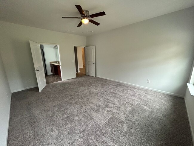 Building Photo - Newer Built 4/3 House in West Rome- $1,995