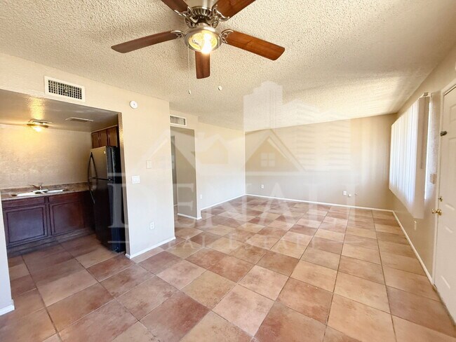 Building Photo - 2804 N 43rd Ave