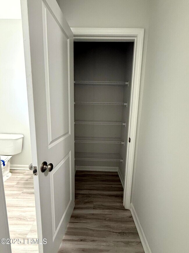 Building Photo - 1069 S Innovation Dr