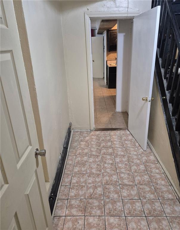 Building Photo - 818 E 51st St