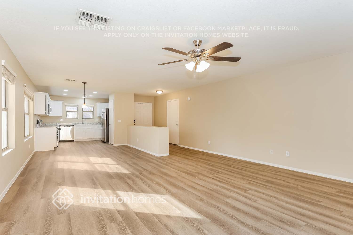 Building Photo - 9537 W Monte Vista Rd