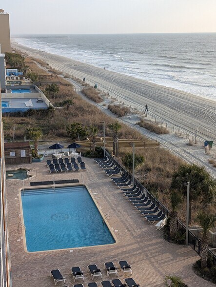 Building Photo - 1501 S Ocean Blvd