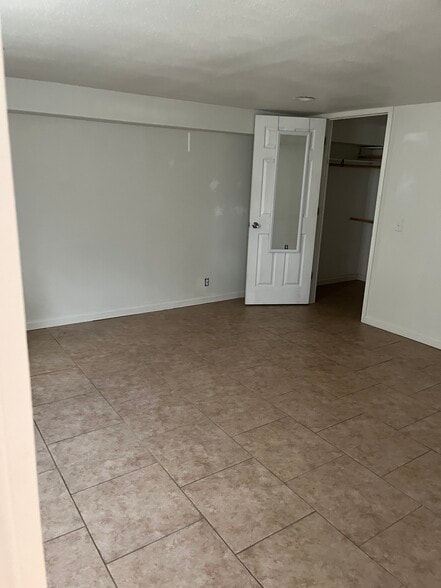 Building Photo - 1405 Worden Ave