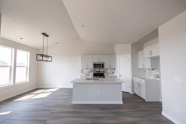 Building Photo - 10617 W Garganey Dr