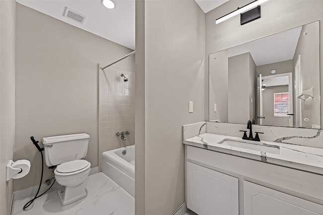 Building Photo - 6649 De Moss Dr
