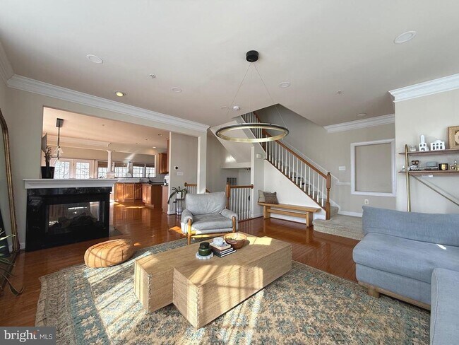 Building Photo - 1600 Regent Manor Ct