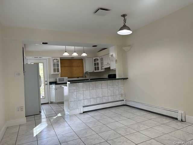 Building Photo - 131 Spackenkill Rd