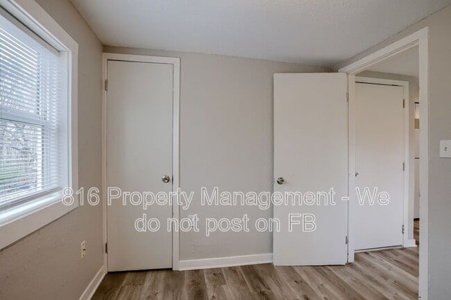 Building Photo - 708 S Logan Ave