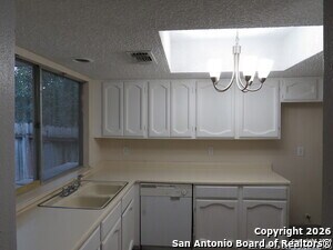 Building Photo - 5518 Eaglewood St