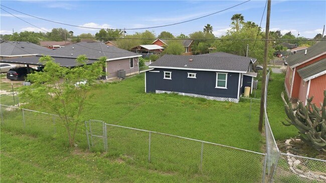 Building Photo - 14 Rusty Dr