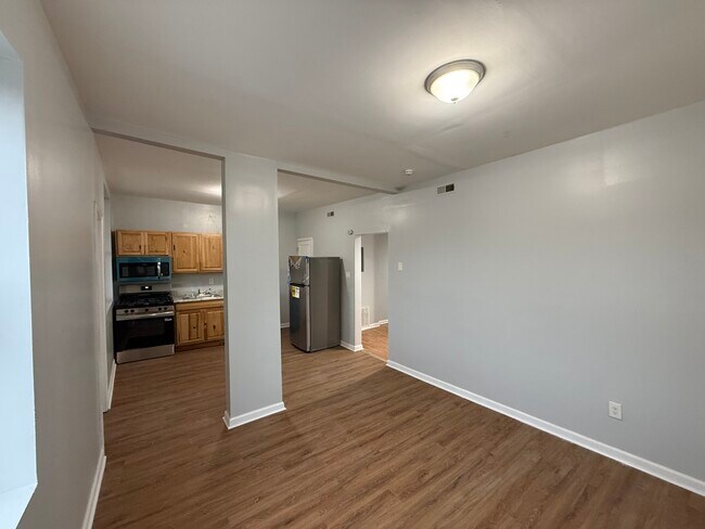 Building Photo - 423 Scott St