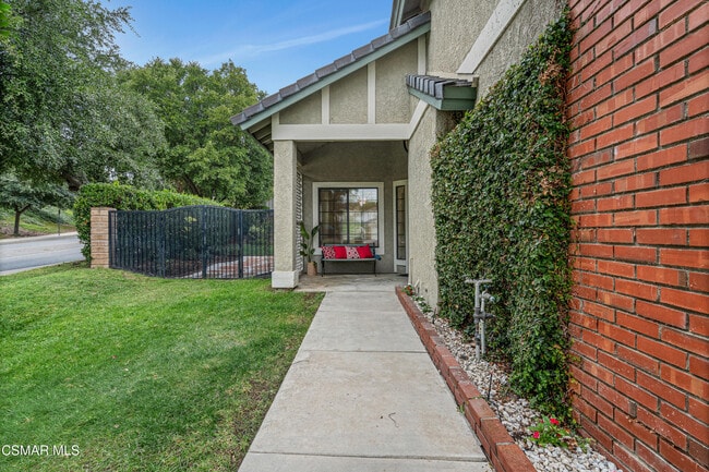 Building Photo - 26869 Cold Springs St