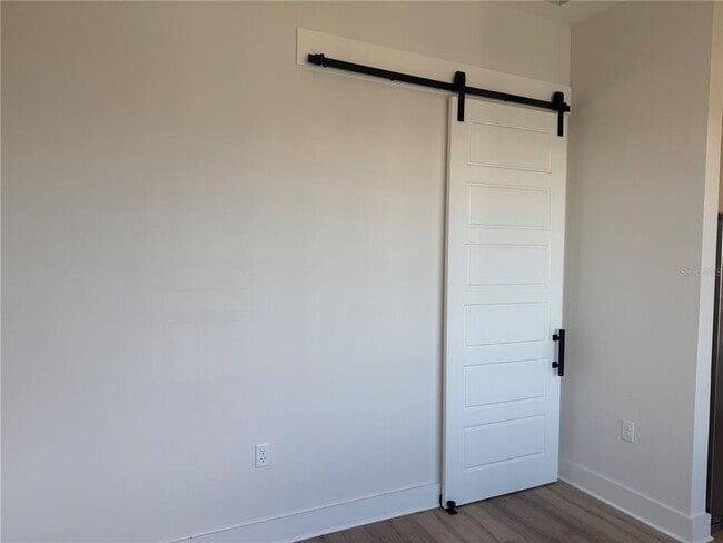 Building Photo - 798 TETBURY Lp