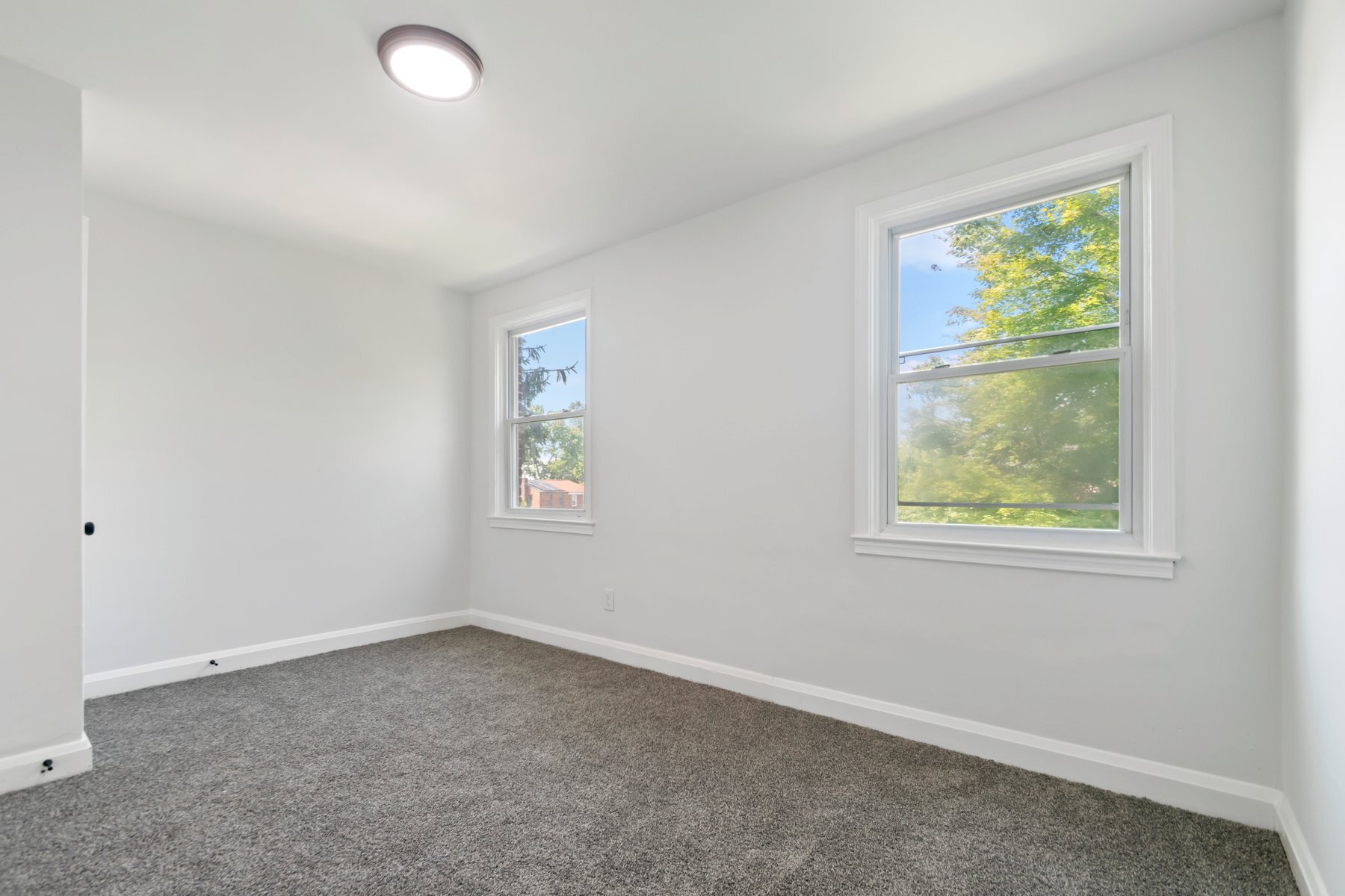 Building Photo - 3920 Wilke Ave