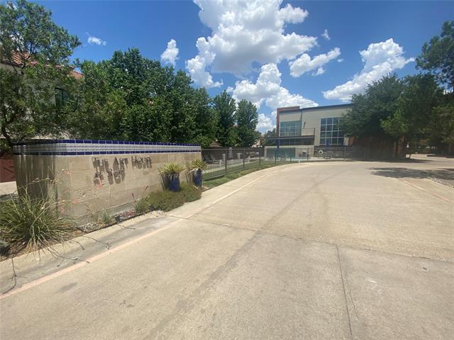 Building Photo - 2608 Museum Way