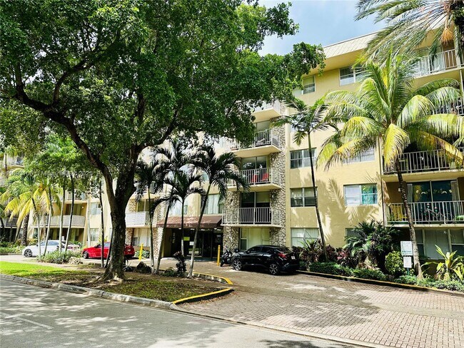 Building Photo - 1805 Sans Souci Blvd