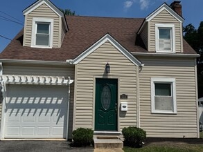 Building Photo - 3 Bedroom, 2 Bath home in Bellemoor