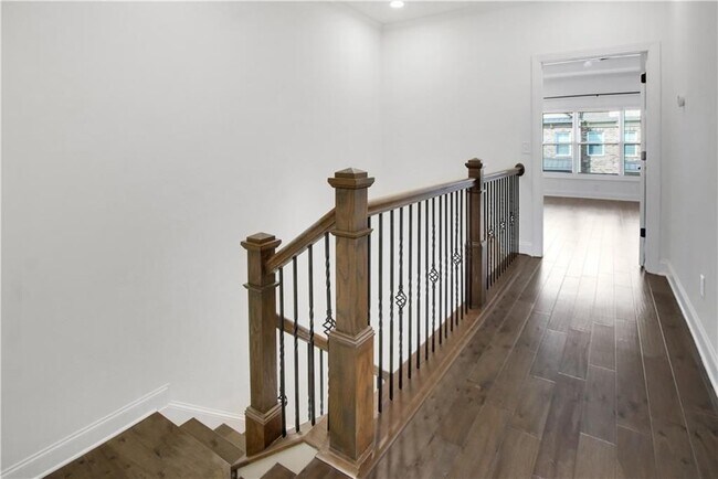 Building Photo - 1278 Linden Ct