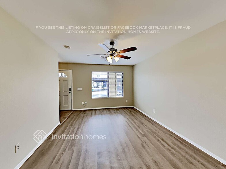 Building Photo - 7801 N 44th Dr