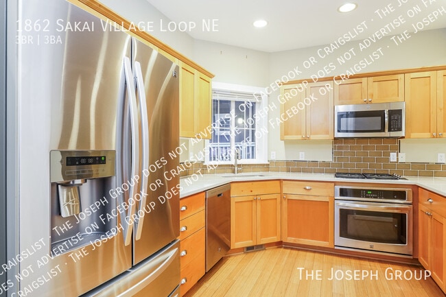Building Photo - 1862 Sakai Village Loop