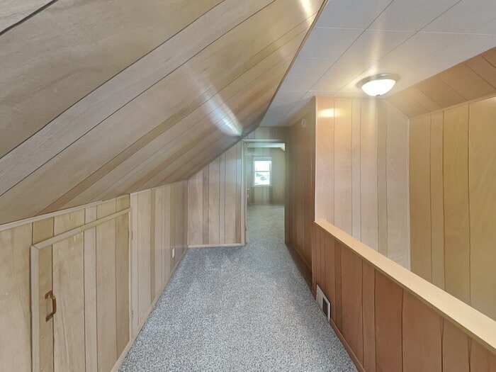 Building Photo - 2080 McKnight Rd N