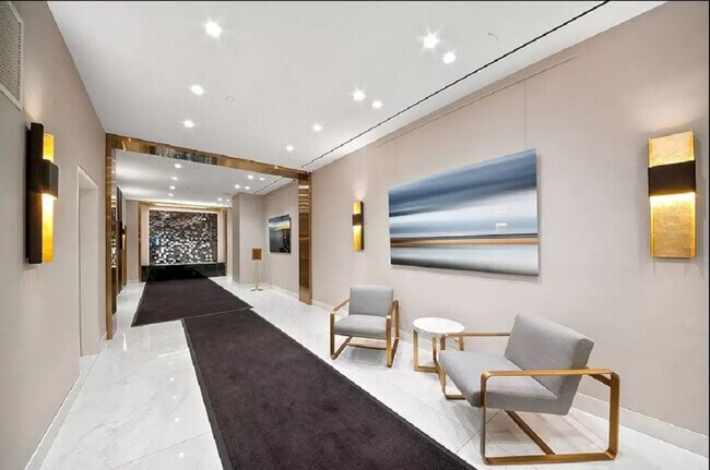 Building Photo - 754 9th Ave