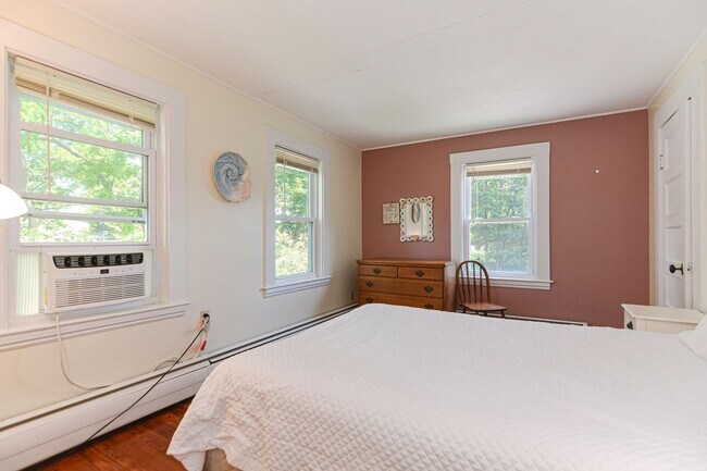 Building Photo - WINTER RENTAL: Squam Light