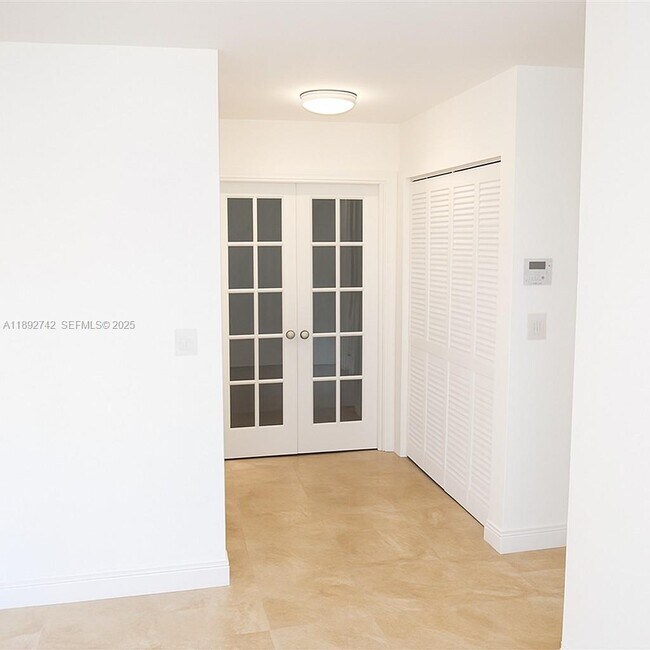 Building Photo - 3564 Magellan Cir