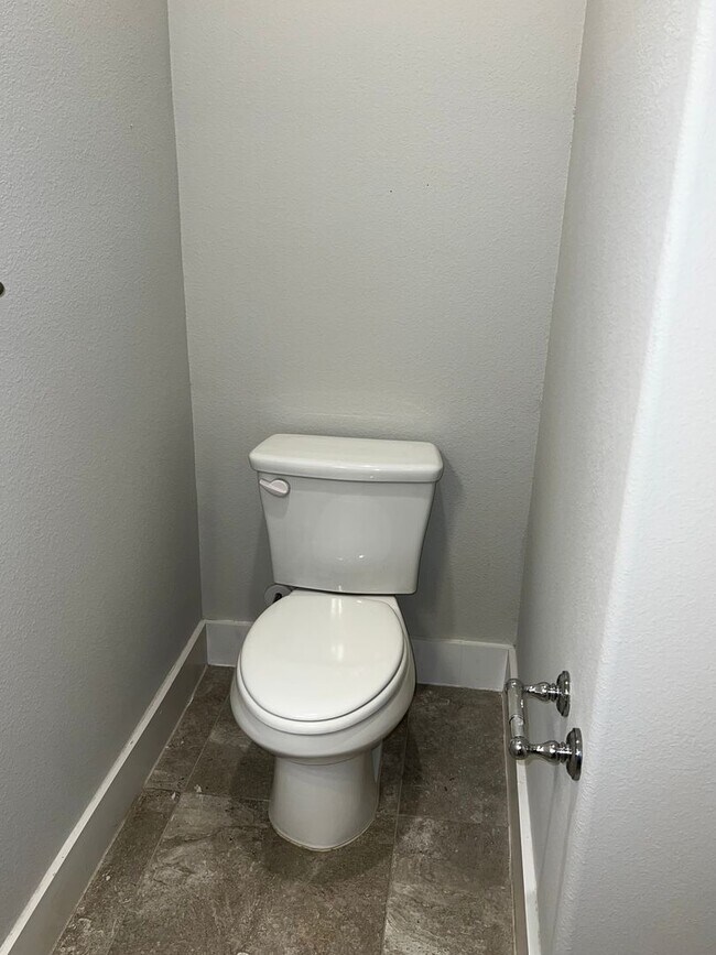 Building Photo - 1319 Rancho Mirage Dr