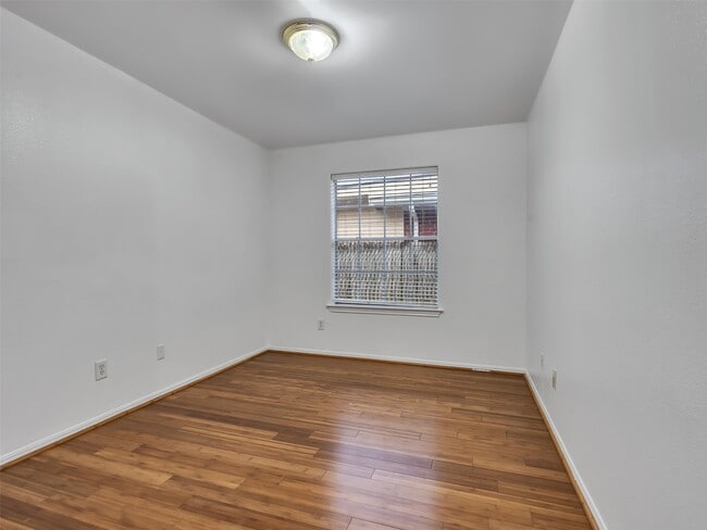Building Photo - 7211 Canda Ln
