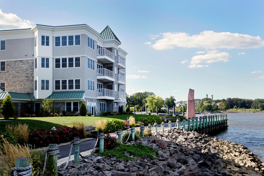 The Waterfront at Harbors 1102 Riverfront Ln Haverstraw NY 10927