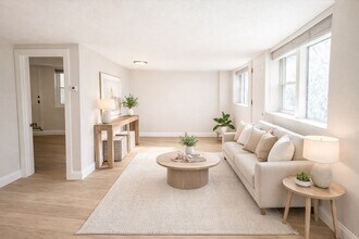 Building Photo - 53 White St