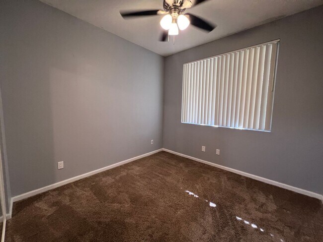 Building Photo - Summerlin 3bd, 2 bath, 2 garage Condo