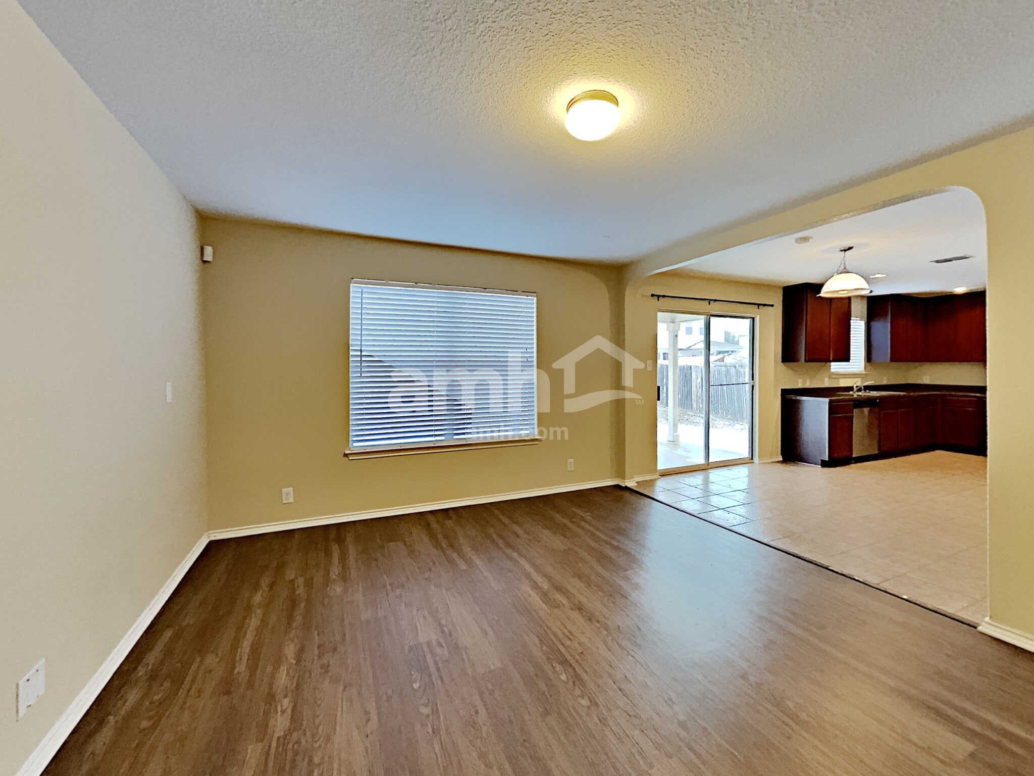 Building Photo - 455 Dolly Dr