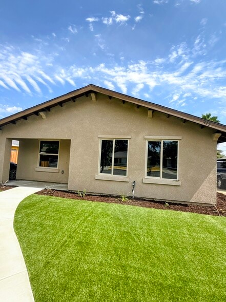 Building Photo - 413 Alameda Ave