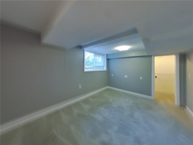 Building Photo - 3820 Union Terrace Ln N