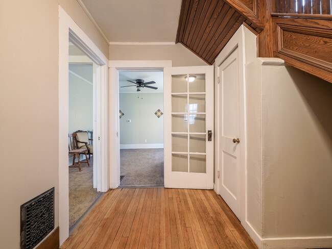 Building Photo - 81 Madison St