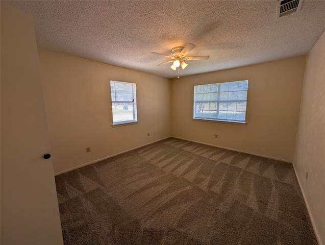 Building Photo - 604 Oak St